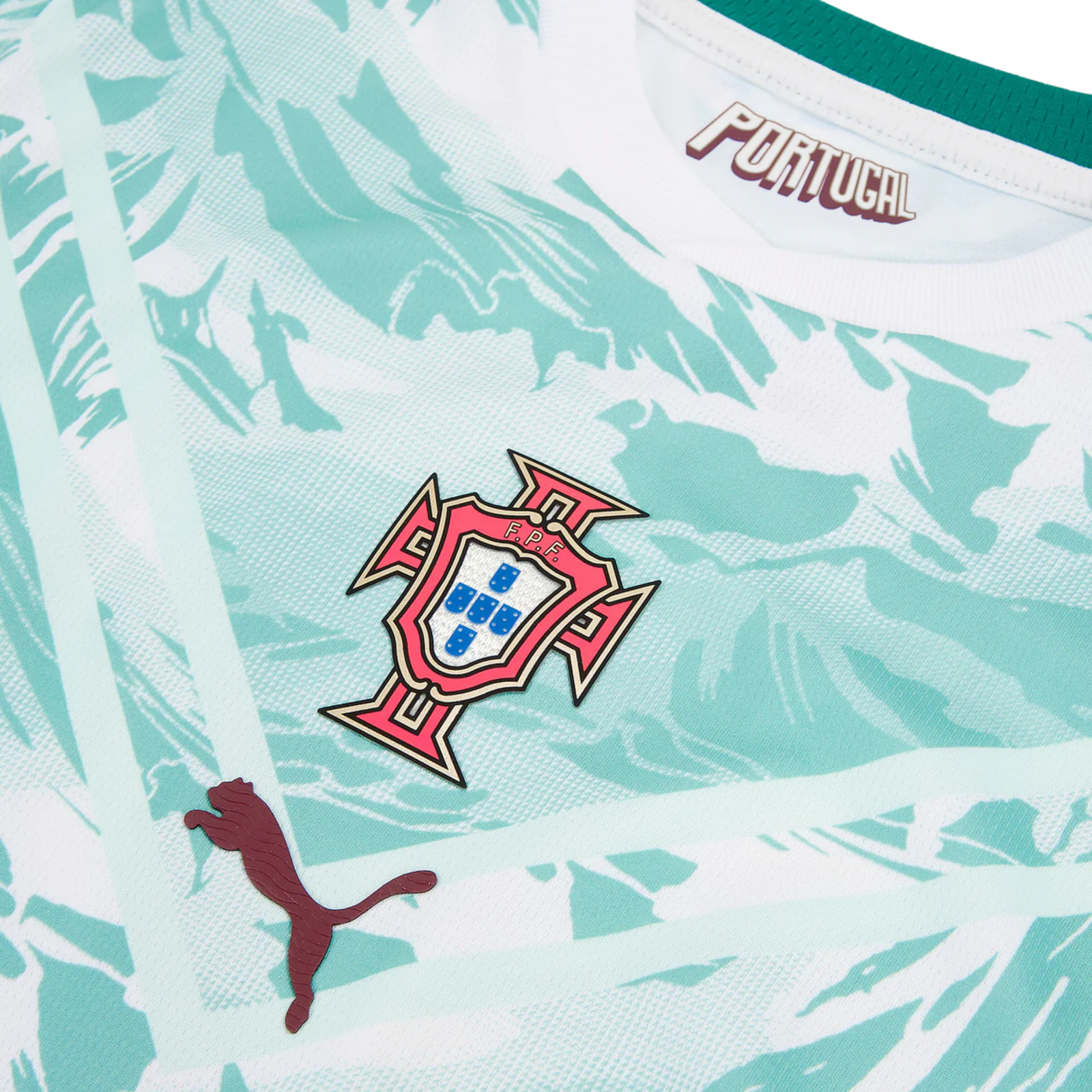 Puma Youth Portugal Cristiano Ronaldo Away Jersey 2026 (Puma White/Green)*