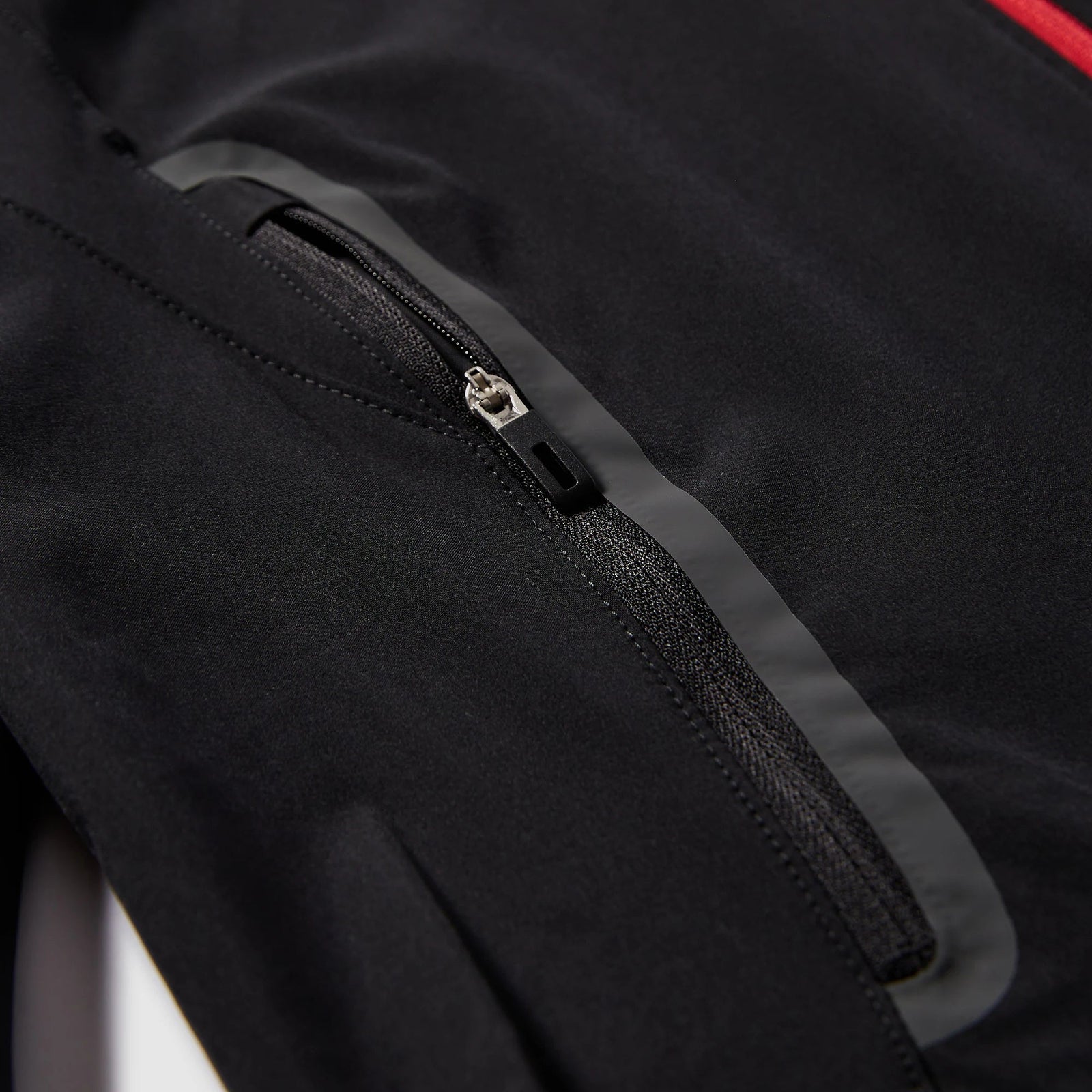 adidas Liverpool FC 25/26 VIS Tech Travel Jacket (Black/Red) | SoccerWearhouse