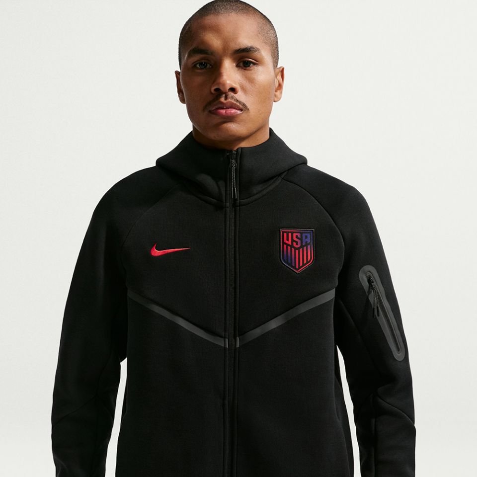 Nike Adult USMNT United States 2026 Tech Fleece Full Zip Hoodie (Black/Red) | SoccerWearhouse