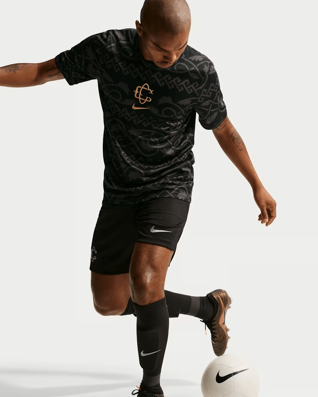 Nike Men's Chivas Third Pre-Match Soccer Jersey (Black/Truly Gold) | SoccerWearhouse